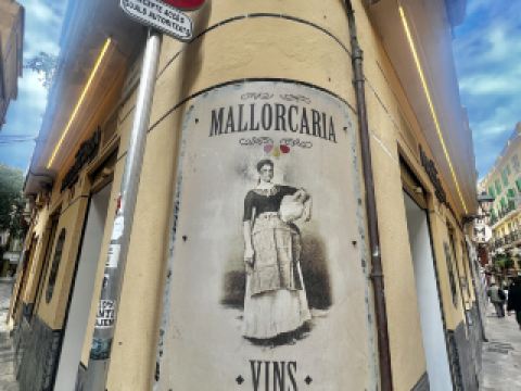 สวรรค์ที่คุณควรมาเยี่ยมเยียนสักครั้ง! 5 เหตุผลที่ทำไมมายอร์ก้าถึงจะดึงดูดใจคุณ 🇪🇸✈️🌏