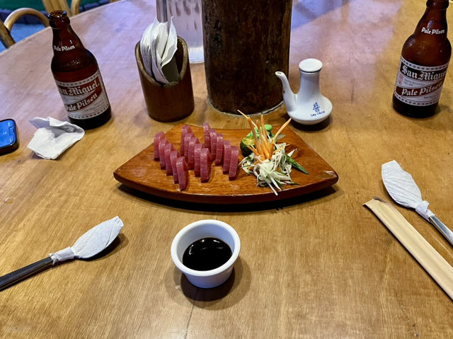 A Flavorful Night at Kinabuchs Grill & Bar – Puerto Princesa’s Iconic Dining Spot! 🌟🐊  