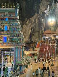 Batu Caves чудо в нескольких километров от центра Kuala Lumpur 