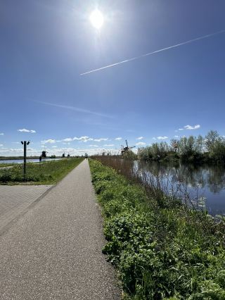 ความงดงามทางธรรมชาติของ Kinderdijk และกังหันลม