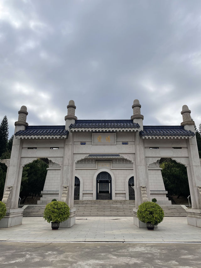 Review: Zhongshan Film and Television City (中山影视城)