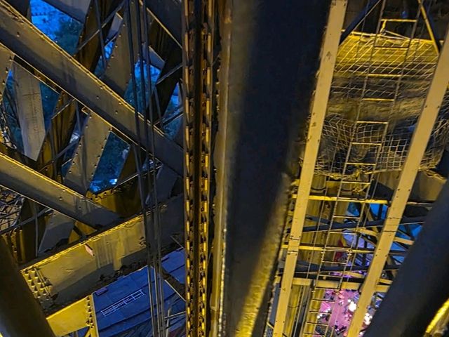 🎃 Spooky Nights Under the Iron Lady: Halloween at the Eiffel Tower 2025! 🗼👻