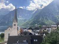 Hallstatt - a picture-perfect village in Austria ⛰️