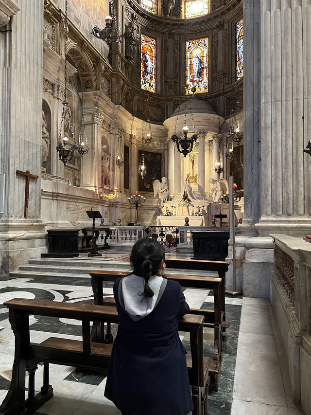 Genoa Cathedral Magic⛪️ Genoa Cathedral Magic⛪️