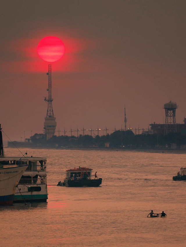 🇵🇭 Manila's Mighty Heart: Navigating the Philippine Capital on a Budget