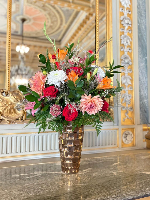 THE BREAKERS NEWPORT: A MASTERPIECE OF GILDED AGE BEAUTY 🇺🇸 THE BREAKERS NEWPORT: A MASTERPIECE OF GILDED AGE BEAUTY 🇺🇸