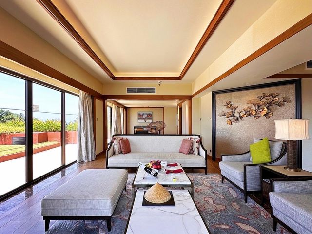 Penang Shangri-La Resort ~ The amazing top floor terrace suite is absolutely stunning!