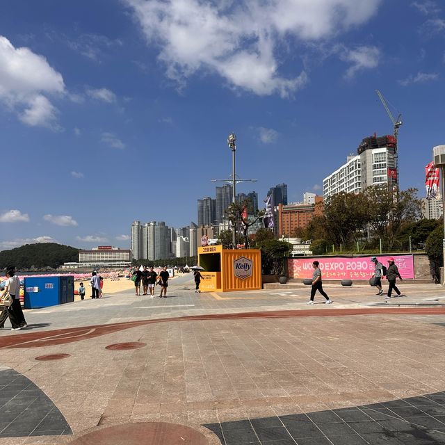 Busan’s best beach, Haeundae Beach 🏝️🌞🌊