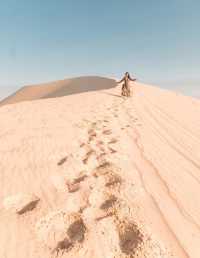 Mui Ne White Sand Dunes, all the fantasies about the desert 🏜️ and the sea 🌊