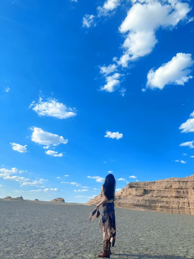 一定要來雅丹地質公園，感受整個世界只剩下自己的感覺