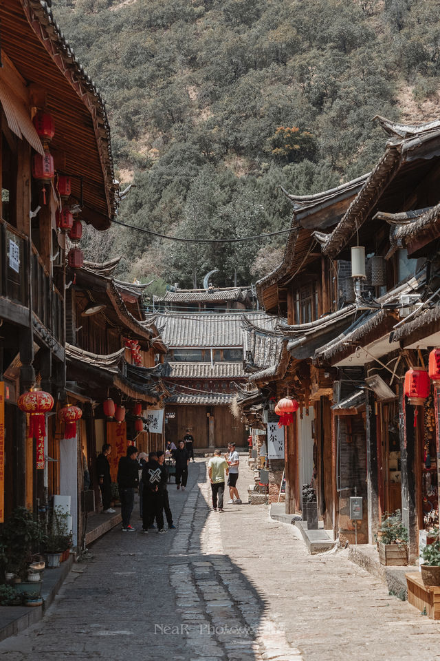 This millennia-old marketplace❣️ is surprisingly the most serene haven in Lijiang.