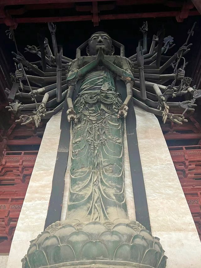 《隆興寺景區指南：歷史與景點詳解》