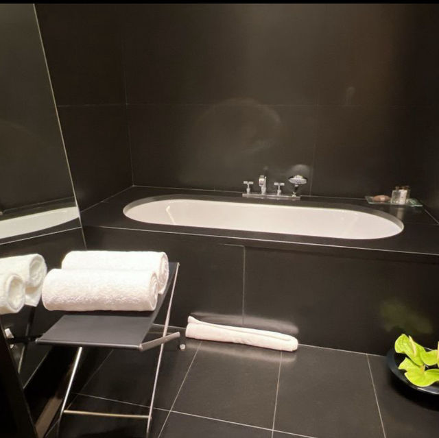 Experience luxurious stay at the bulgari hotels 