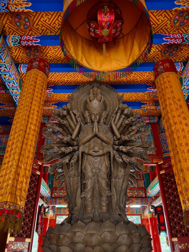 自然與人文交融之地——探訪三聖寺的自然風光和人文景觀。