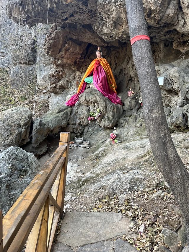 沂水靈泉山有哪些必看的景點？。