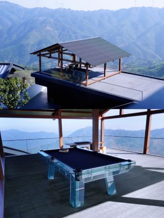 Not in Dali! This hidden gem is a hotel in the clouds of Hunan. 