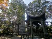 江中的寺廟