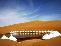 Glamping in the dessert 