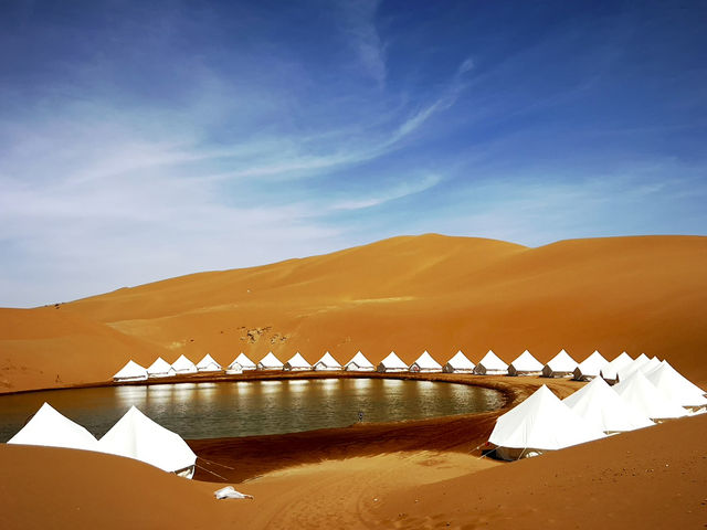 Glamping in the dessert 