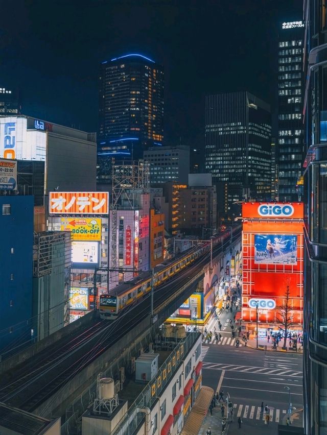 東京秋葉原二次元聖地交通全攻略：暢遊動漫與科技的奇幻王國