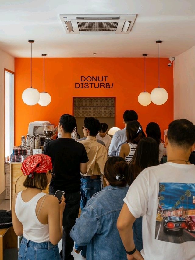 曼谷必打卡！LOEWE聯名甜甜圈快閃店掃貨攻略 