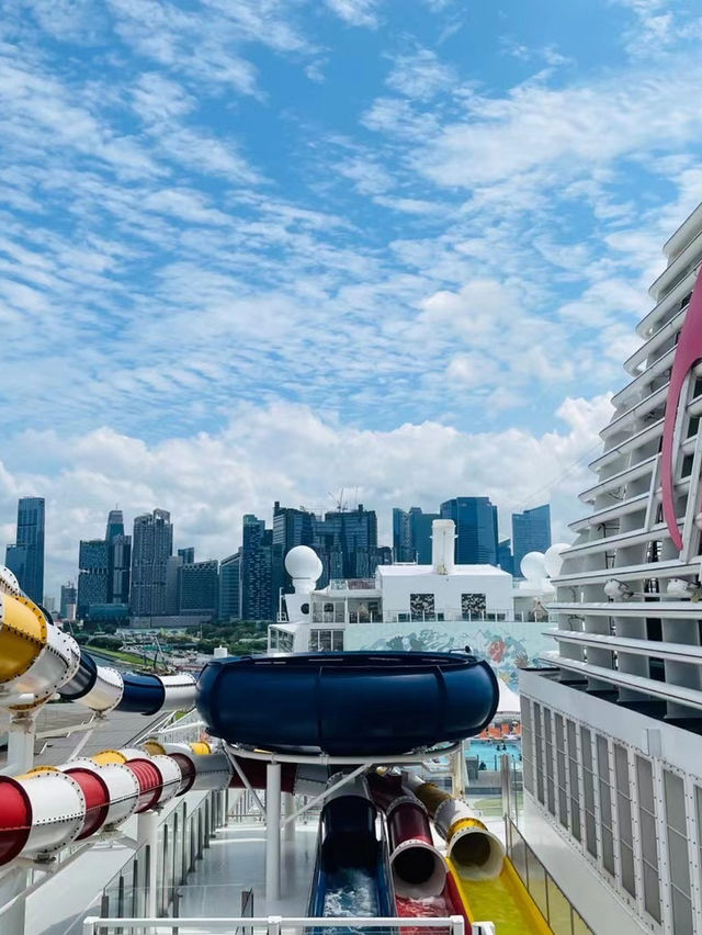 🚢 Sail away this summer with Genting Dream Cruise!