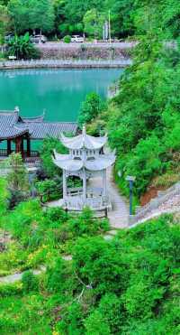 磐安旅遊必去景點 磐安，一個被嚴重低估的避暑寶藏地！這裡夏季平均氣溫僅23℃，擁有森林氧吧、古村秘境