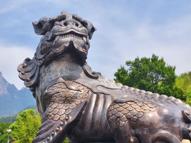 去咗九華山一趟，心裡面嗰啲嘢忽然間就落晒地