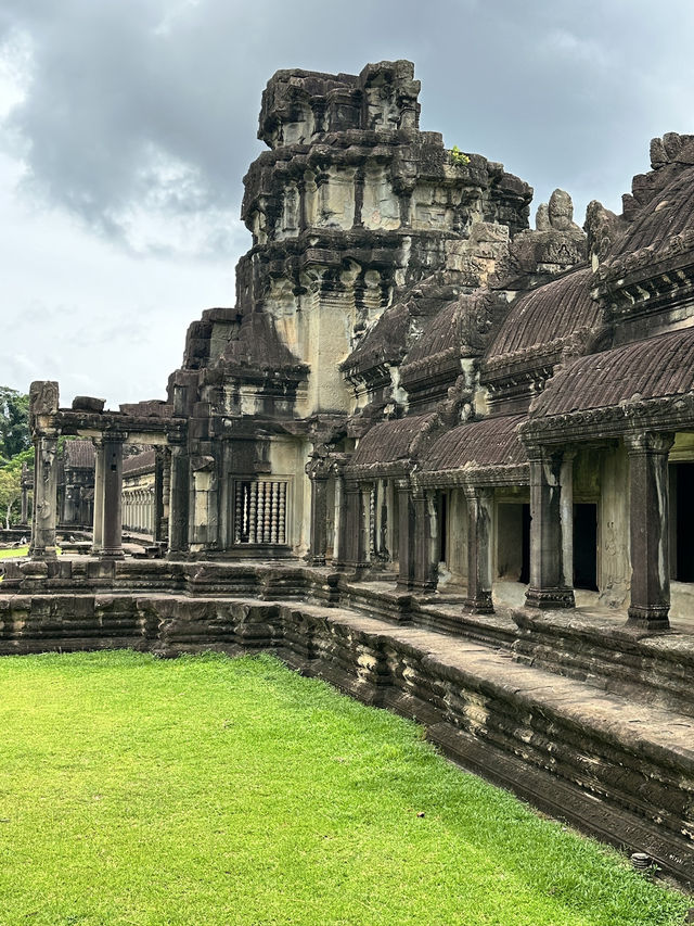 Angkor Wat Day Trip From Phnom Penh, Here Is how To do it! It’s Possible! 