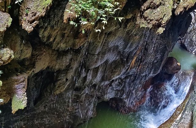 重慶龍水峽地縫！！超好拍誤入仙俠世界…