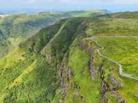 阿西里西韭菜坪|貴州 “天上花海” 阿西里西·韭菜坪位於貴州畢節市赫章縣,主峰海拔2777米,是世