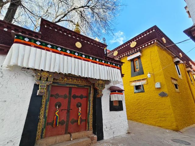 色拉寺值得去兩次!我的波折與圓滿全攻略 色拉寺值得去兩次!我的波折與圓滿全攻略