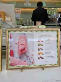 Ladurée в Shanghai Village: парижский шик в Шанхае