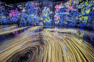 ArtScience Museum Singapura: Tangan yang Menyambut.