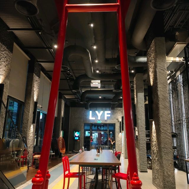 lyf sukhumvit 8 bangkok โรงแรมน่าพัก