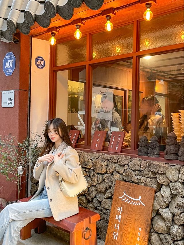 부산에서 단짠단짠 소금빵 아이스크림과 제주감성 느끼기