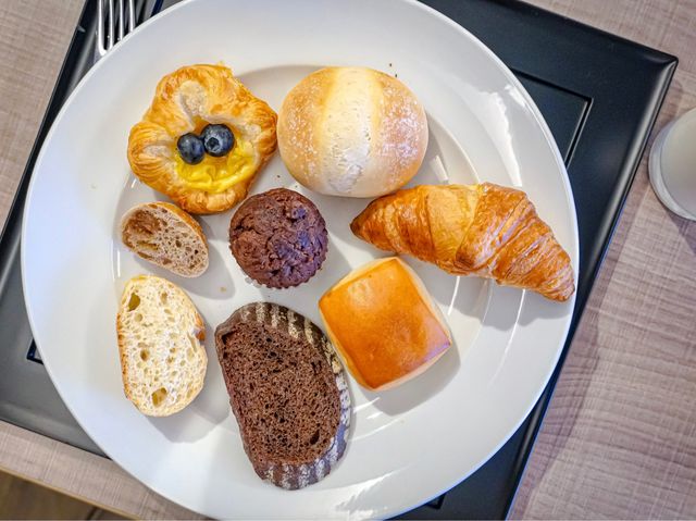 廿幾款包任你食，自助餐有吸引力