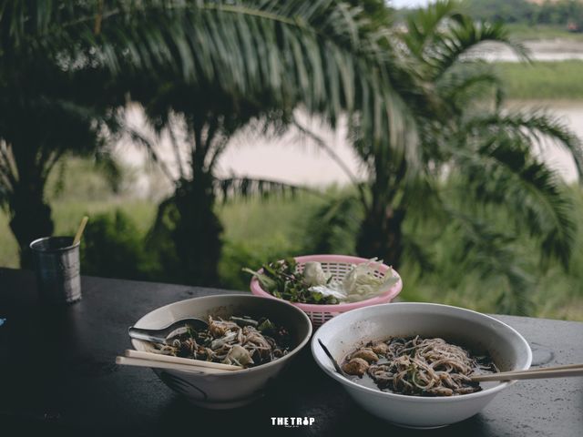 ก๋วยเตี๋ยวห้อยขา หนองคาย