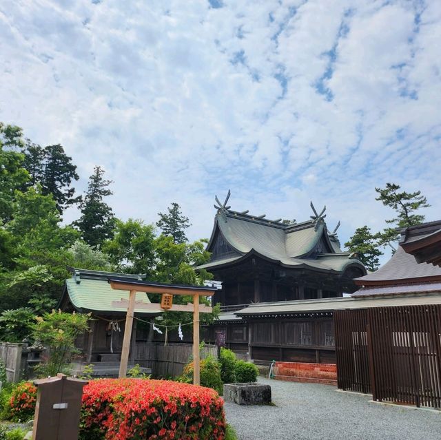 地震後的阿蘇神社
