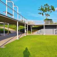 🌳🔬 左岸科技公園～幾何形狀與自然的完美融合！🏞️🔬💡