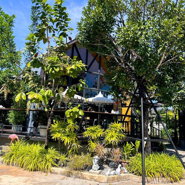 ร่มไม้คาเฟ่ คาเฟ่ริมทาง 304 ปราจีนบุรี