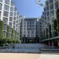 คาเฟ่ BRIX เปิดในโรงแรม Salil ริมแม่น้ำ