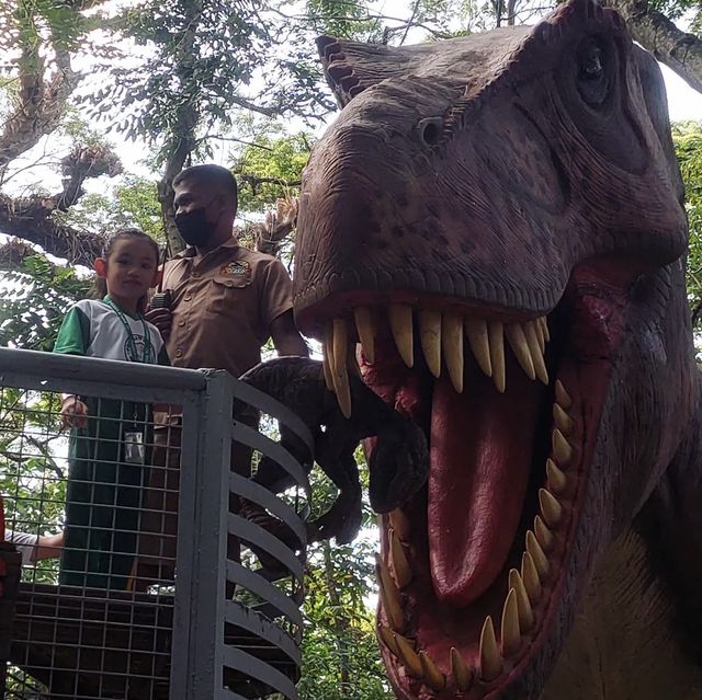 Jurassic Throwback at Dinosaurs Island Clark