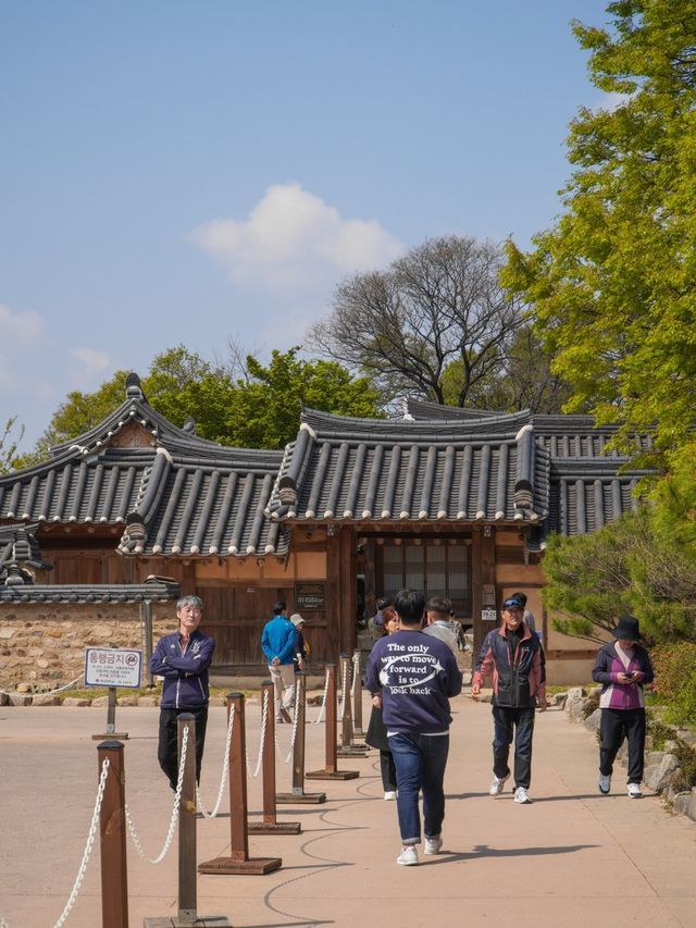 활기찼던 경주의 교촌마을