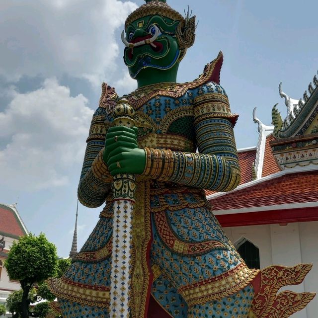 วัดอรุณราชวรารามราชวรมหาวิหาร