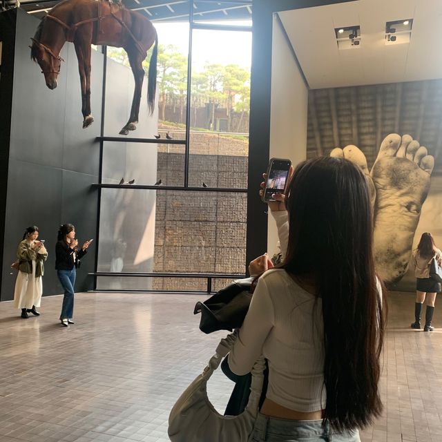 현대미술의 거장 마우리치오 리움미술관❤️‍🔥