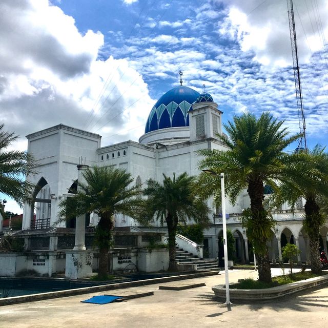 Bang Pu At-Ta-awun Mosque