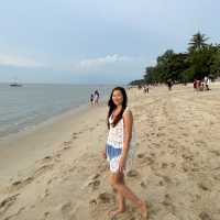 Batu Ferringhi Beach ชายหาดสวยของปีนัง 