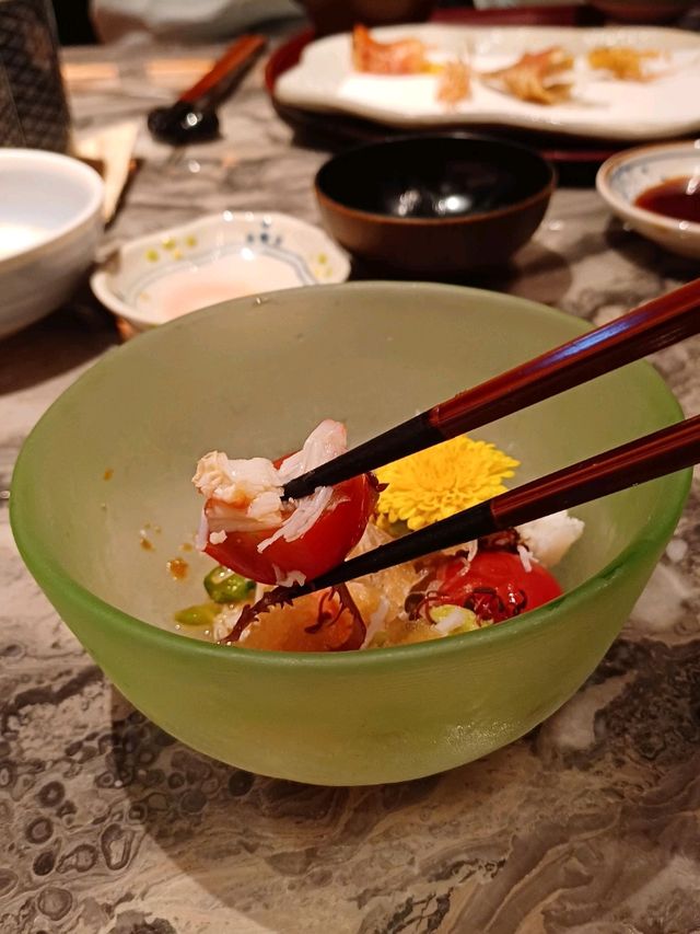 集綿招牌炸海鮮天婦羅，味噌湯，最後是袖子沙冰球，非常美味！