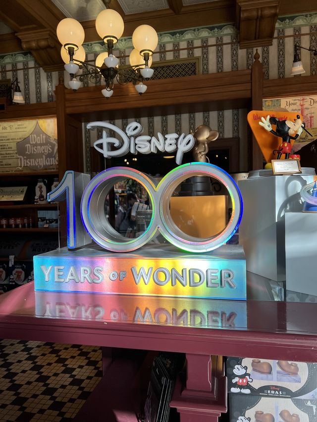 100주년 디즈니랜드, 오리즈널 캐슬 🏰